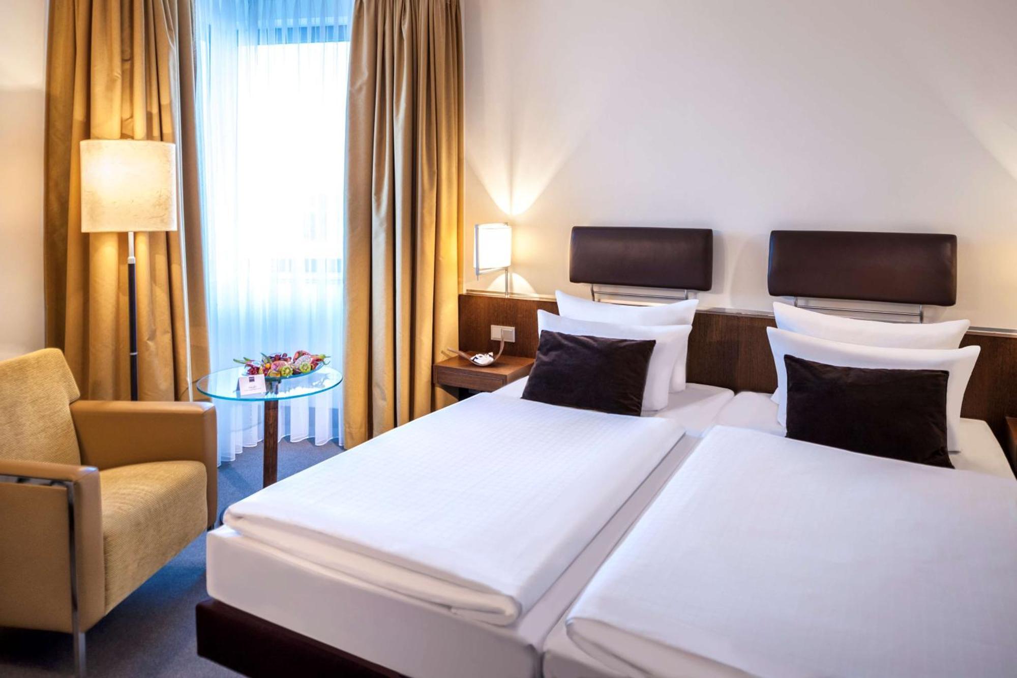 Essential By Dorint Frankfurt-Niederrad Hotel Frankfurt am Main Ngoại thất bức ảnh